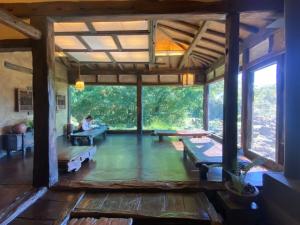 两家济州传统房屋咖啡馆